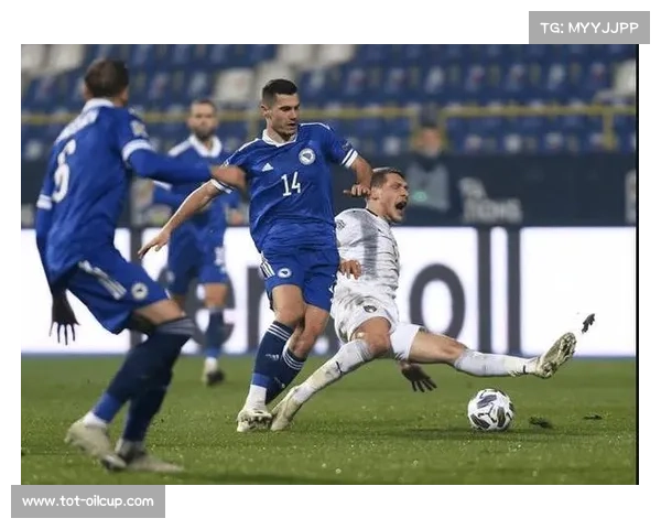 法国4-0大胜乌克兰晋级世界杯,奥利塞破门于帕打满全场